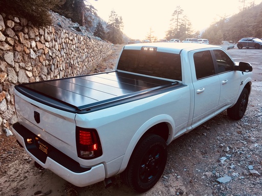 [C级折叠盖] 道奇公羊1500PERAGON六折盖折叠盖（11-18）